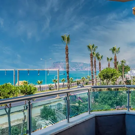 Arsi Paradise ألانيا