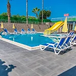 Arsi Paradise Szálloda